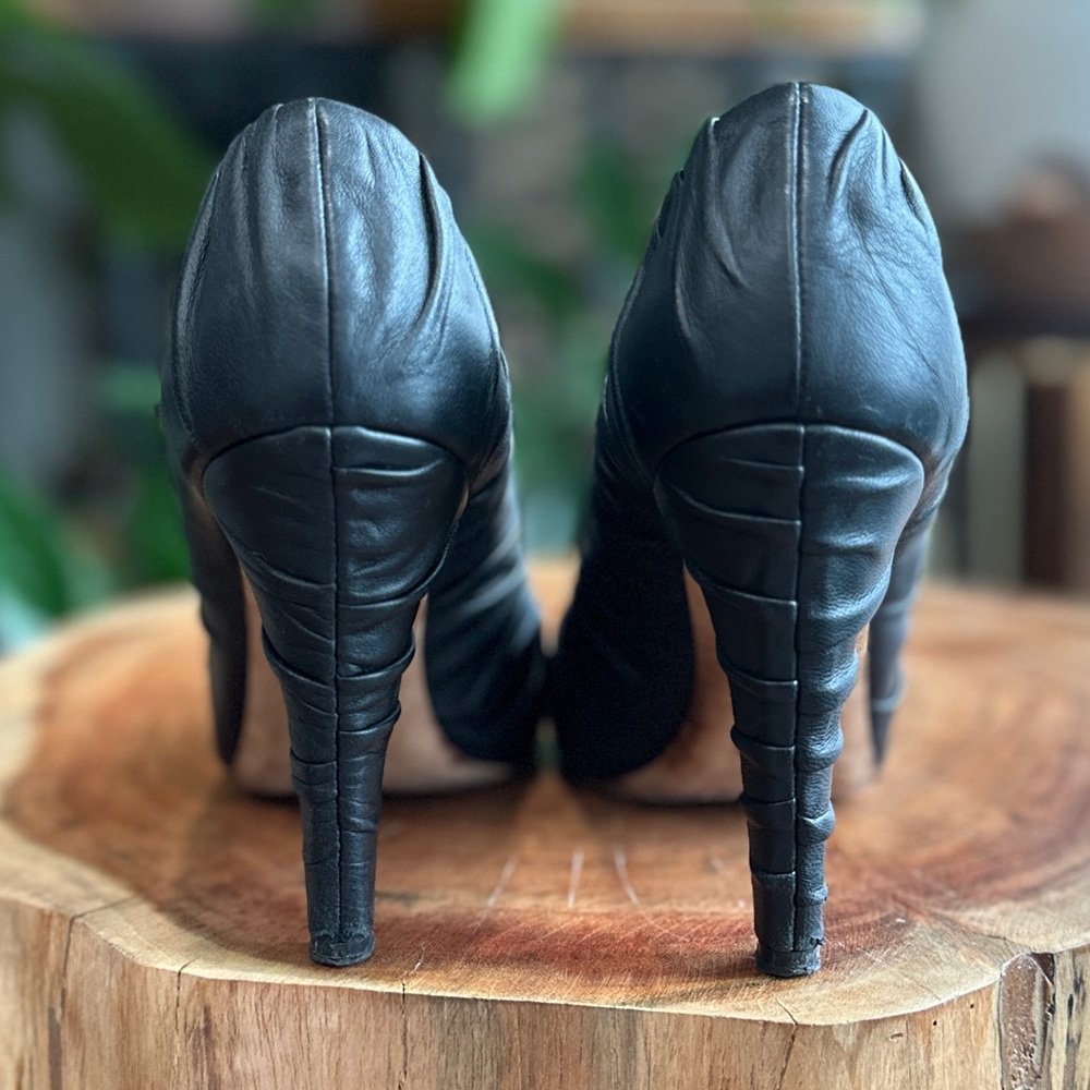 Chanel Ruched Leather CC Rhinestone Pumps Heels Size 36.5C